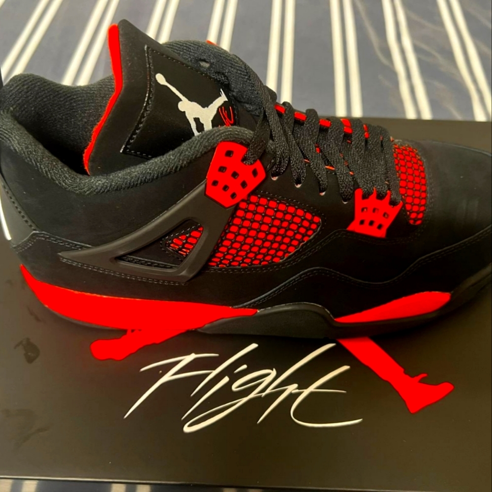 Jordan Men's Shoes black and red color size 10.5 brand New in Box